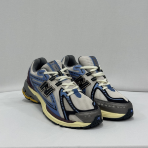 NB 1906 R Blue Moonbeam