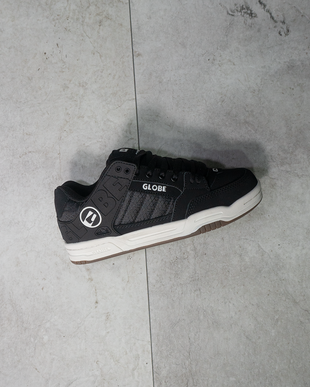 Globe Tilt Dark Shadow White