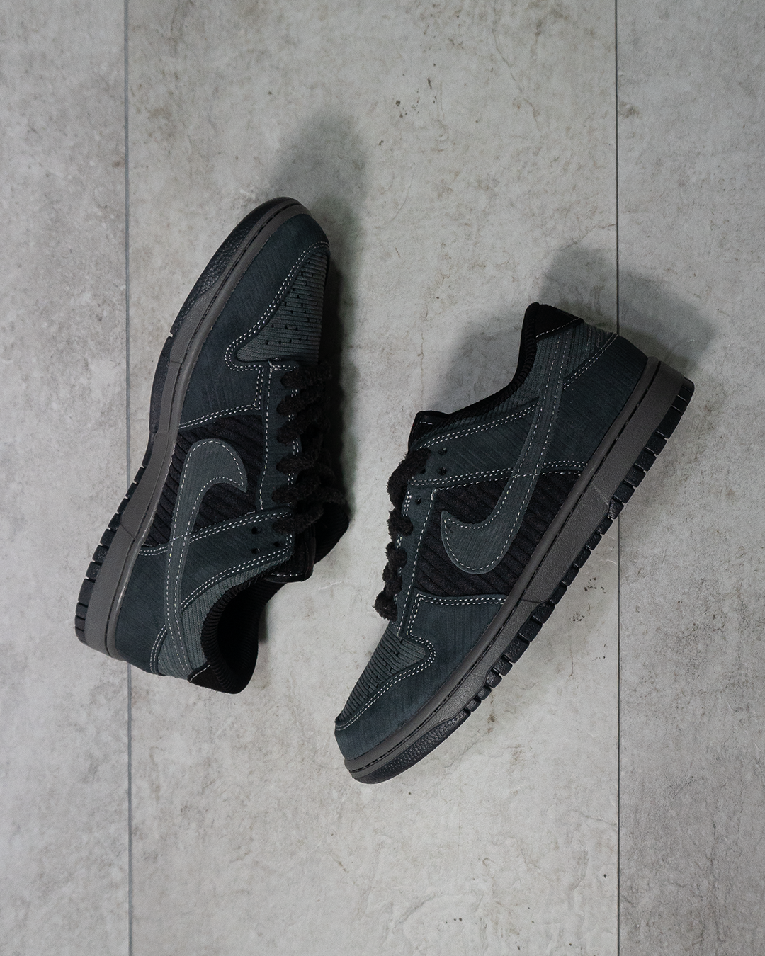 Dunk Low Premium Black Corduroy