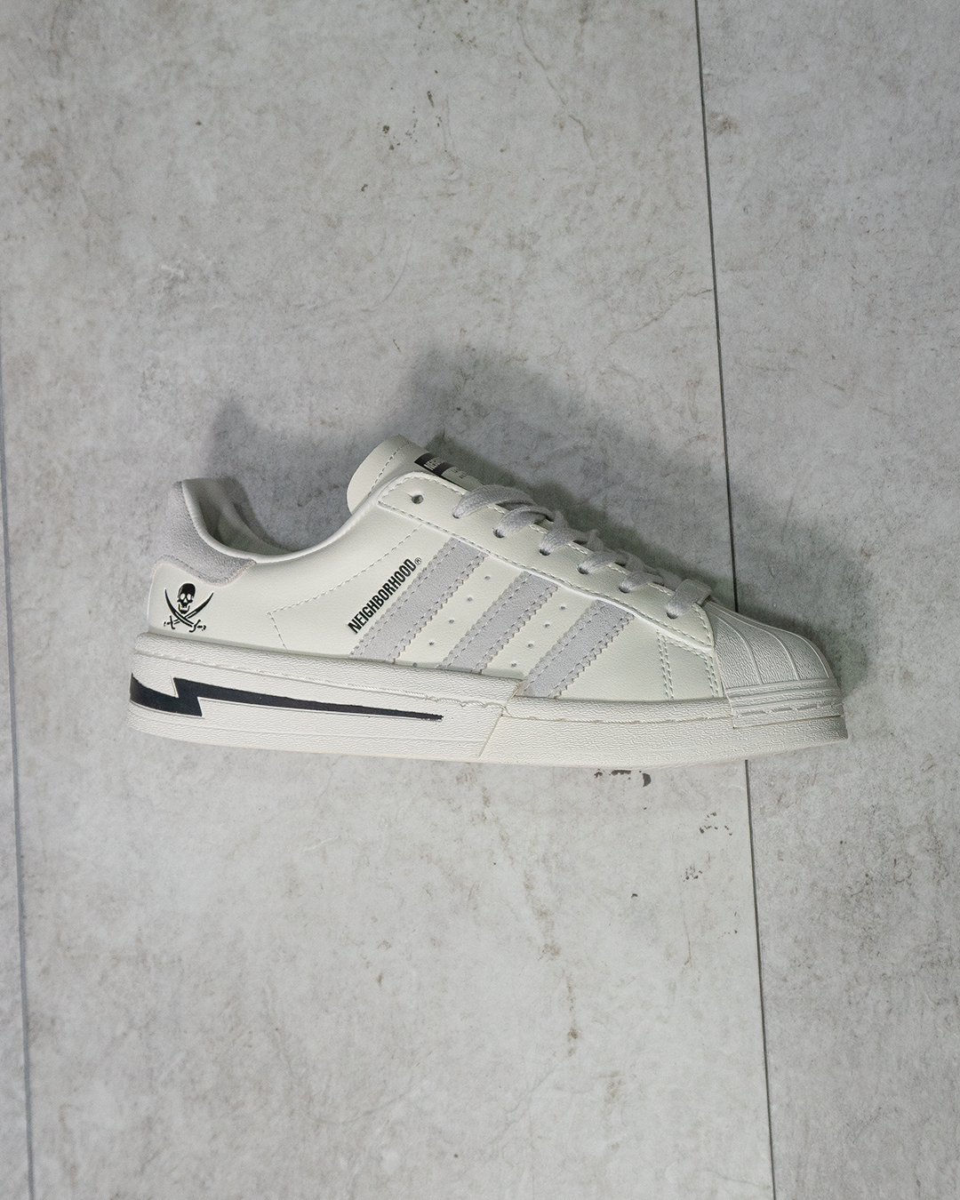 Super Star x Neighborhood White