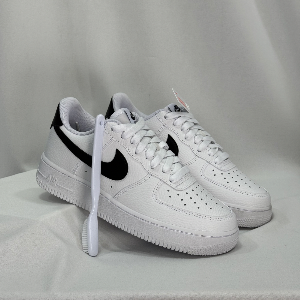 AF1 white/black