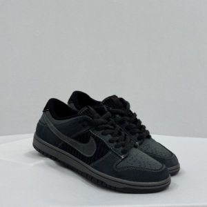 Dunk Low Premium Black Corduroy