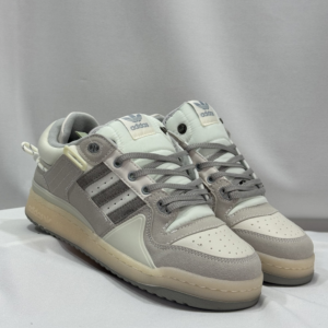 Bad Bunny Forum Buckle Low White