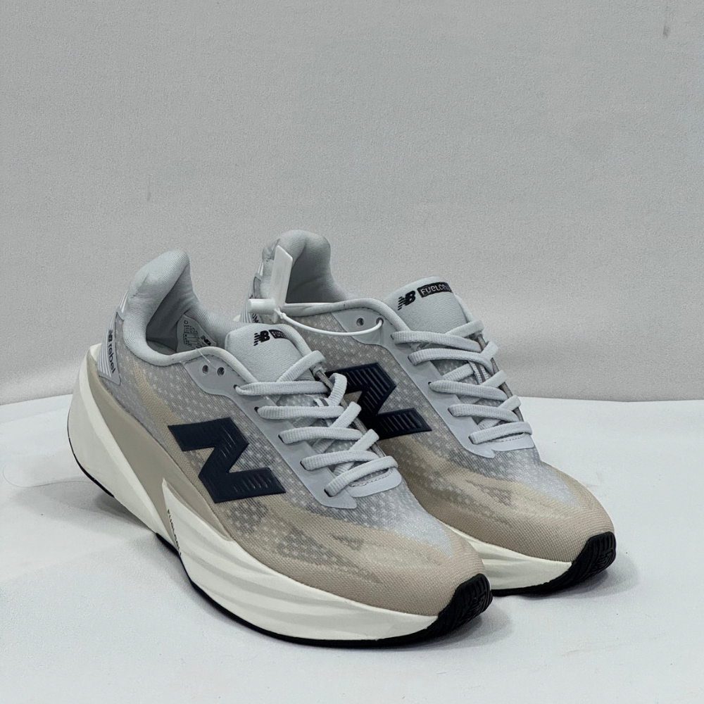 New Balance FuelCell Rebel v5