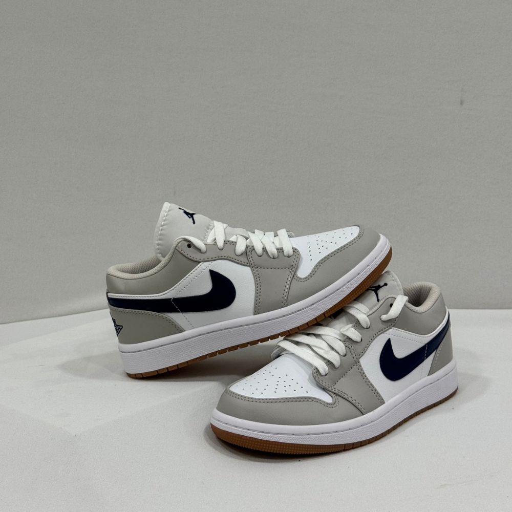 Jordan 1 Low Midnight Navy - Image 2