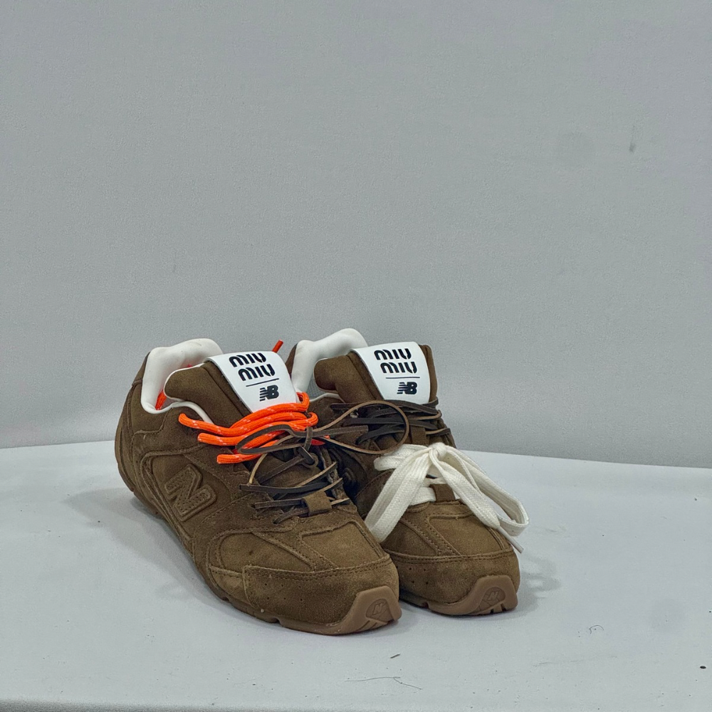 NB miu miu marrón
