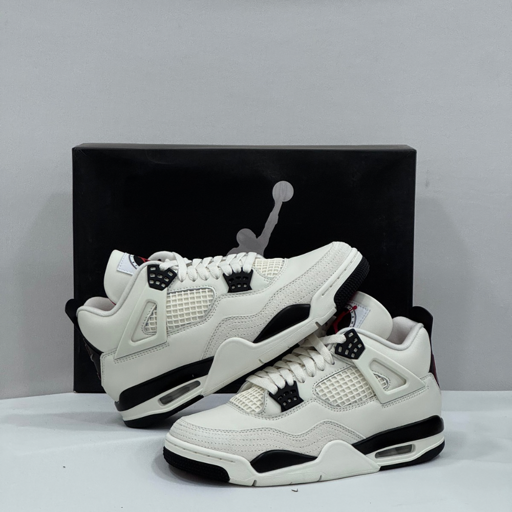 Air Jordan 4 Retro Flight Club - Image 2