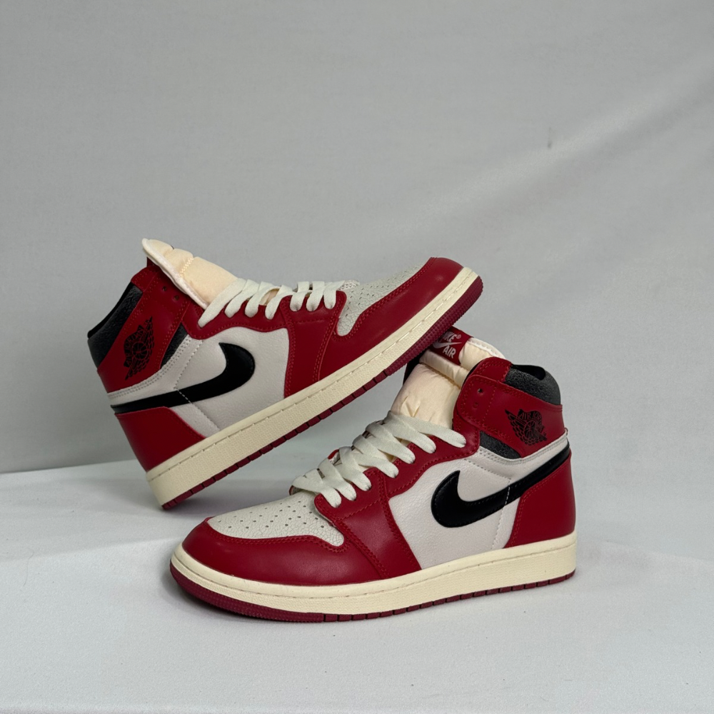 Air Jordan 1 Retro Lost and Found - Image 2