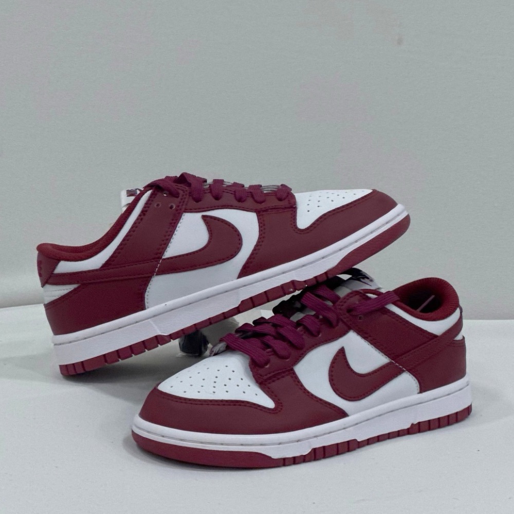 Nike Dunk Low Burgundy Crush- Vinotinto - Image 2